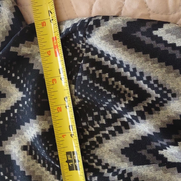 So figure flattering.zig zag pattern - Picture 5 of 6